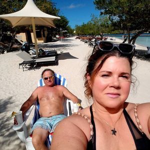 Meet your Posher, Selena